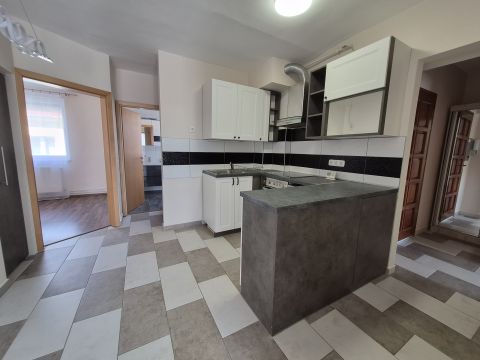 Kiadó Lakás 8900 Zalaegerszeg 