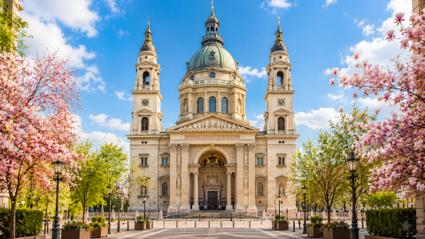 Eladó Lakás 1051 Budapest 5. kerület Polgári otthon vagy befektetés a Bazilika mellett