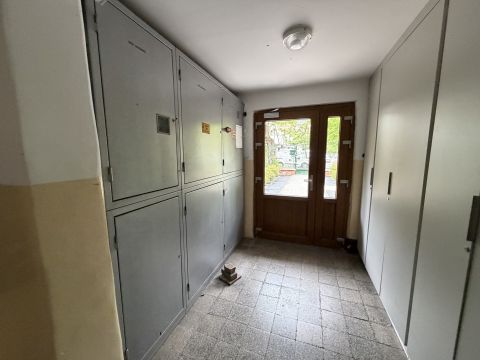 Eladó Lakás 1035 Budapest 3. kerület , Flórián tér közelében