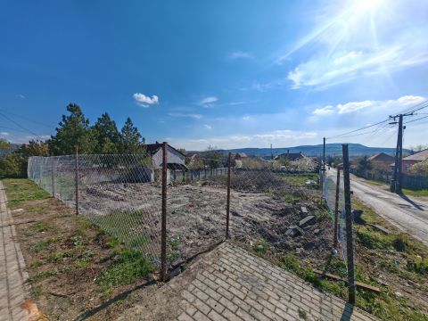 Eladó Telek 2509 Esztergom 
