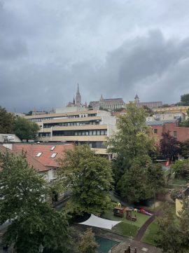 Eladó Lakás 1011 Budapest 1. kerület , Iskola utcában Mátyás templomra néző lakás