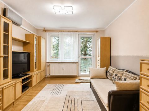 Eladó Lakás 2000 Szentendre , V8 uszoda közelében