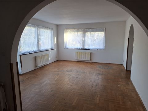 Eladó Ház 2113 Erdőkertes Körte utca 