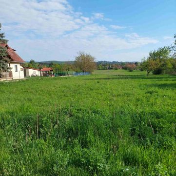 Eladó Telek 2024 Kisoroszi , Fő út