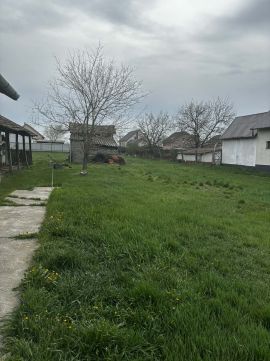 Eladó Ház 4150 Püspökladány Hajnal utcai vályog ház 1371 nm-es közműves telken eladó