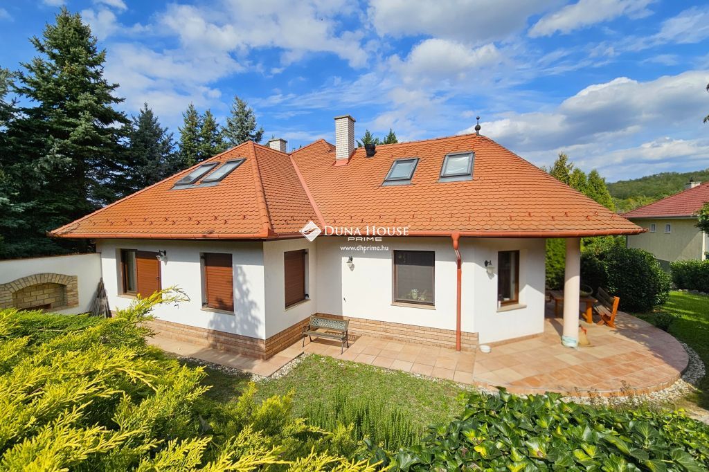 Eladó ház, Győrújbarát