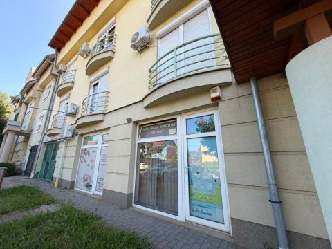 Eladó Üzlethelyiség 4246 Nyíregyháza , 4400 Nyíregyháza, Belváros