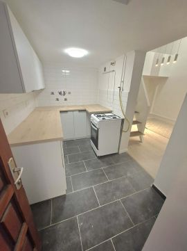 Eladó Lakás 1078 Budapest 7. kerület , ***VÁROSLIGETNÉL 1+1 SZOBÁS FELÚJÍTOTT LAKÁS ***