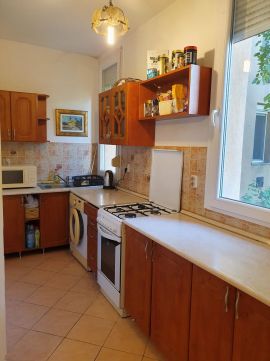 Eladó Lakás 1142 Budapest 14. kerület , Kassai utcában 3 szobás NAPFÉNYES lakás autóbeállóval 