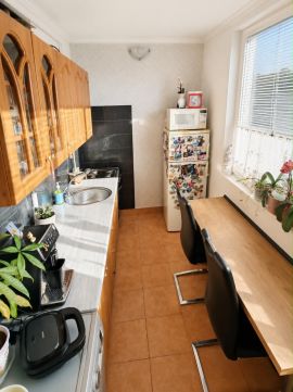 Eladó Lakás 6000 Kecskemét , Modernizált, JÓL BÉRBEADHATÓ lakás, liftes társasházban!