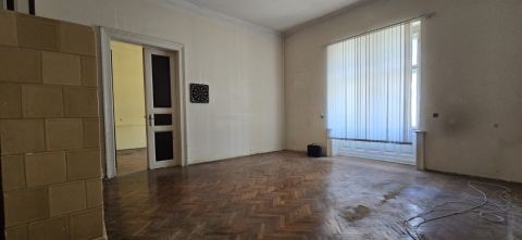 Eladó Lakás 1085 Budapest 8. kerület , Corvin negyedben - Befektetési lehetőség - Önálló HRSZ