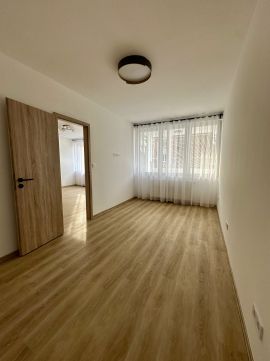 Eladó Lakás 1033 Budapest 3. kerület 