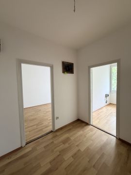 Kiadó Üzlethelyiség 6000 Kecskemét 