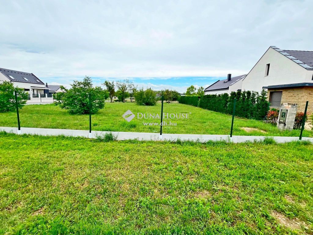 8313 Balatongyörök , Balatongyörök, Bucsy József utca — 1/13