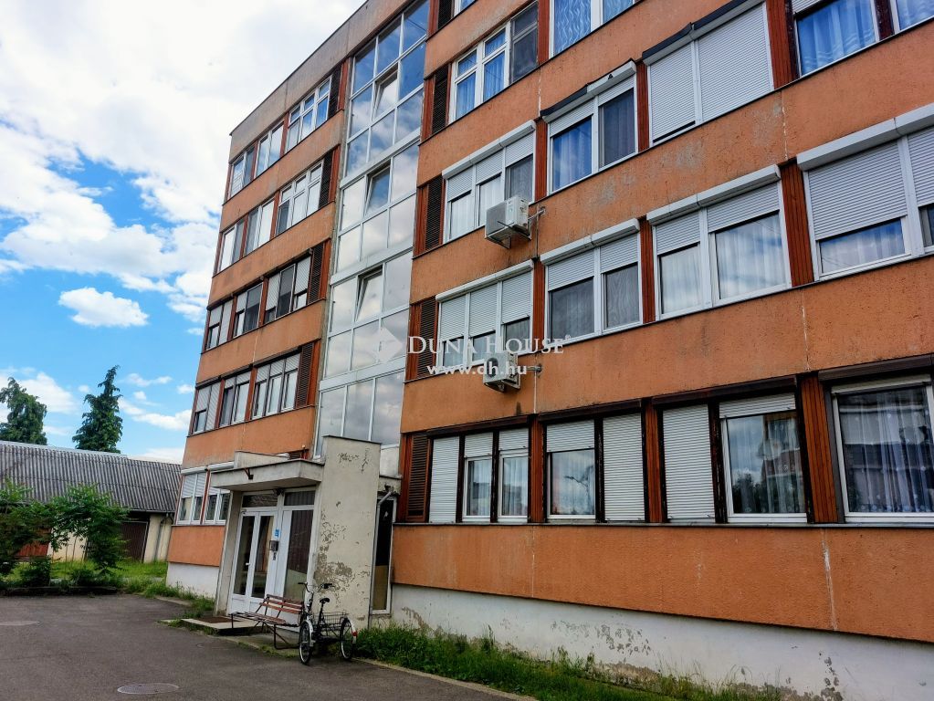 2660 Balassagyarmat , Központ — 1/17
