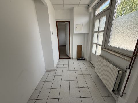Kiadó Ipari 2536 Nyergesújfalu 