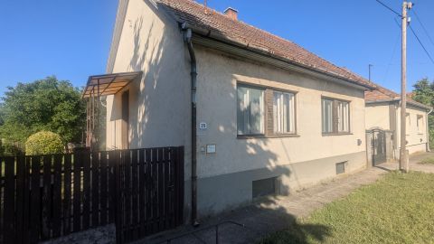 Eladó Ház 3000 Hatvan 