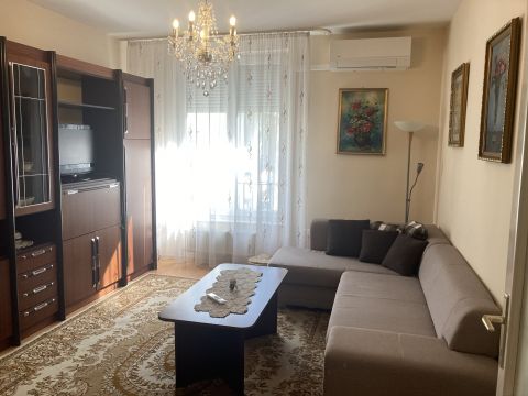 Kiadó Lakás 6000 Kecskemét , Belvárosi bútorozott albérlet KIADÓ