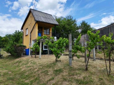 Eladó Telek 2536 Nyergesújfalu 