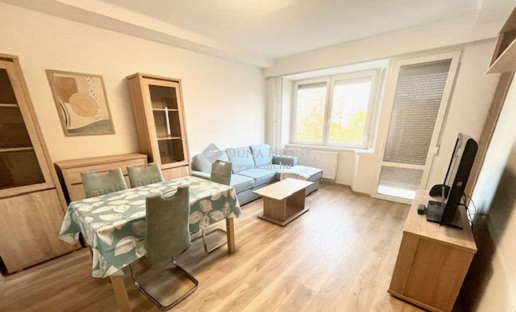 7633 Pécs — 1/6