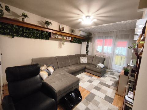 Eladó Lakás 6000 Kecskemét , Hunyadiváros