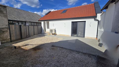 Kiadó Ház 8200 Veszprém 