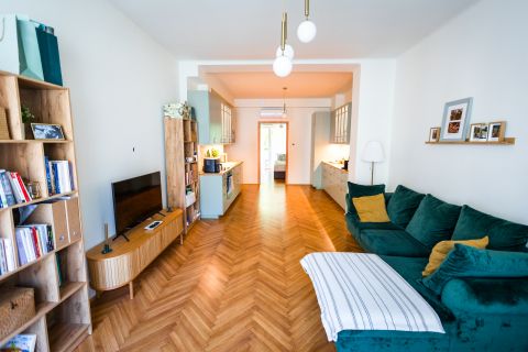 Eladó Lakás 1071 Budapest 7. kerület , Eladó két erkélyes lakás Ligetvárosban