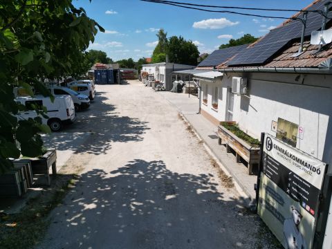 Eladó Ipari 2711 Tápiószentmárton , Tápiószentmárton központ közelében 