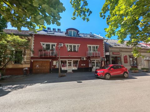 Eladó Üzlethelyiség 5000 Szolnok 