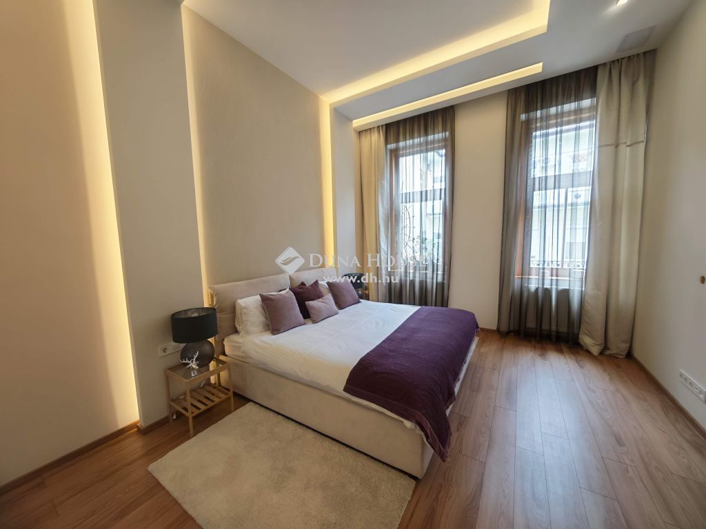 Eladó Lakás Budapest VI. kerület, 
