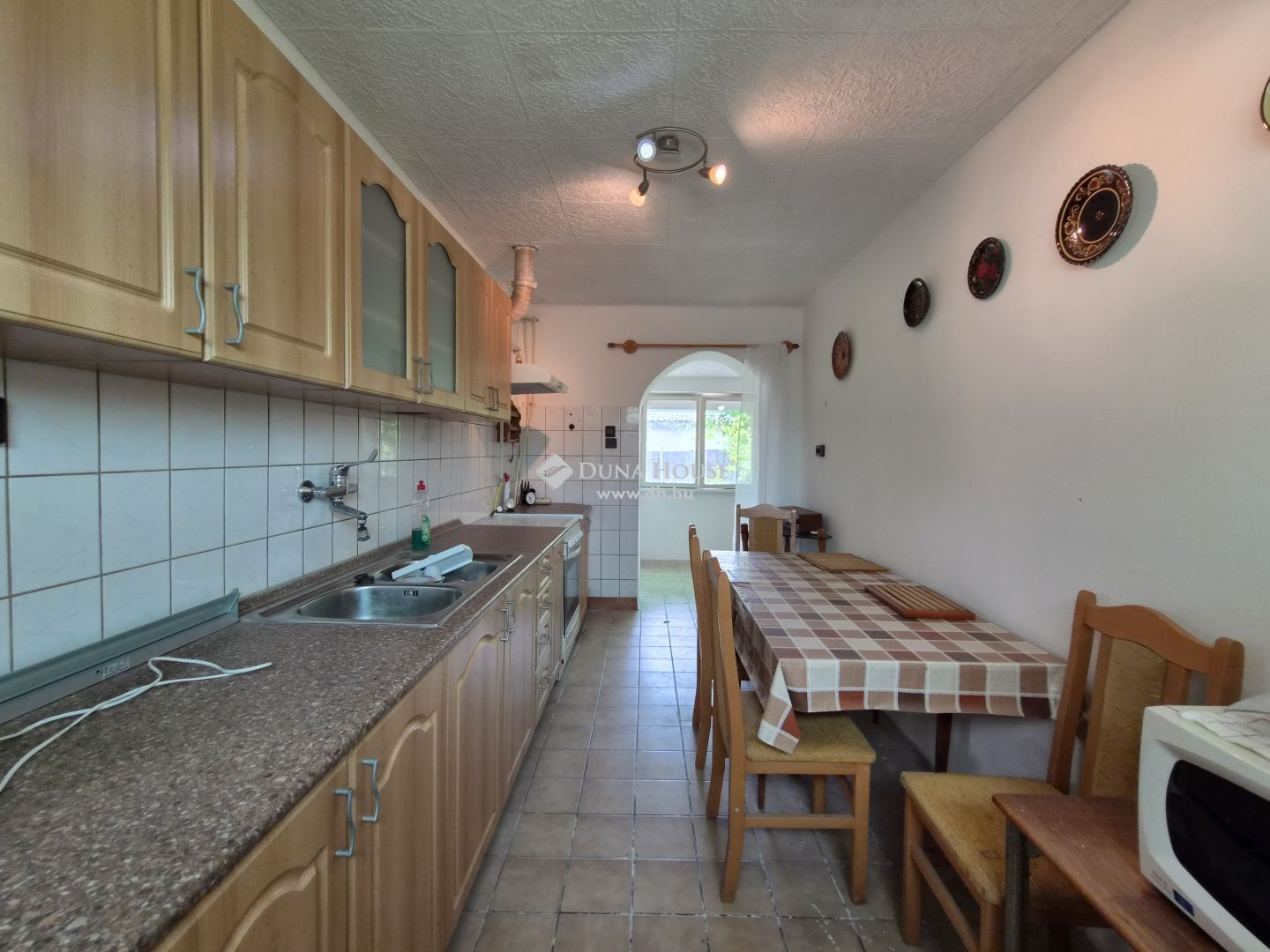 Gondozott, kétszobás családi ház Kalocsán – HZ023360