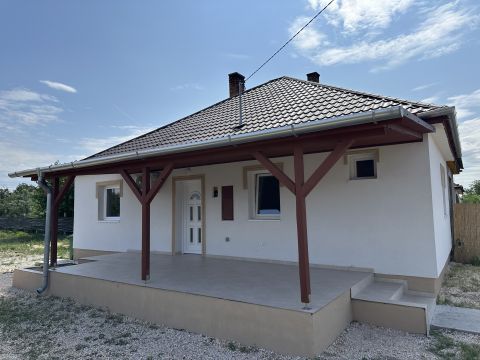 Eladó Ház 2377 Örkény , Vasútállomás közelében
