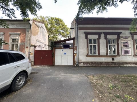 Eladó Ház 4400 Nyíregyháza Nyíregyháza központjában tágas, világos nagypolgári otthon