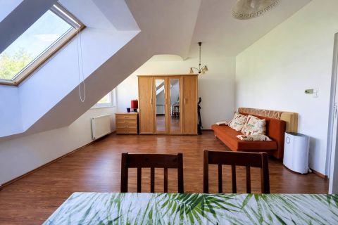 Eladó Lakás 1104 Budapest 10. kerület ÓHEGY, ÁRNYASLIGET LKP., 2 SZOBÁS, 56m2-es, JÓ ÁLLAPOTÚ LAKÁ