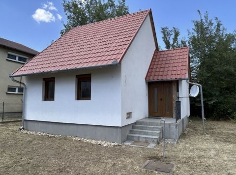 Eladó Ház 8314 Vonyarcvashegy Mindössze 15 percre a Balatontól!