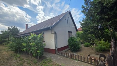 Eladó Ház 2765 Farmos Nincs utca