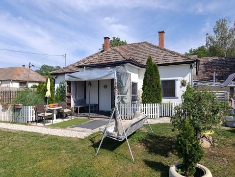 Eladó Ház 2375 Tatárszentgyörgy , 2 szobás családi ház eladó