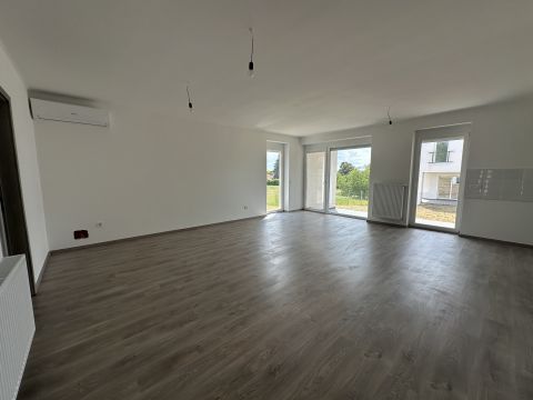 Eladó Lakás 7636 Pécs 