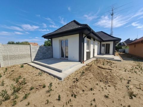 Eladó Ház 2151 Fót , Fót Kisalag
