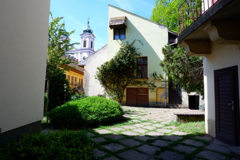 Eladó Lakás 8000 Székesfehérvár 