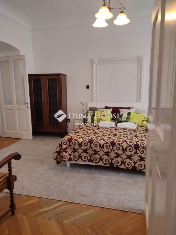 7621 Pécs — 1/11