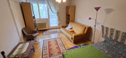 Eladó Lakás 6000 Kecskemét , Belvárosi 1 szobás erkélyes lakás