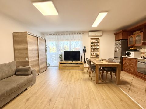 Eladó Lakás 7761 Kozármisleny 