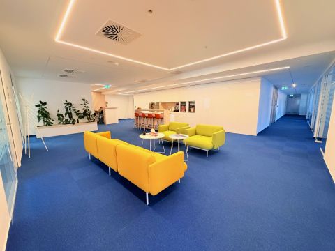 Kiadó Iroda 1054 Budapest 5. kerület , Szabadság tér