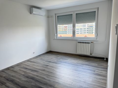 Eladó Lakás 1138 Budapest 13. kerület Felújított 1,5szobás lakás XIII. kerület