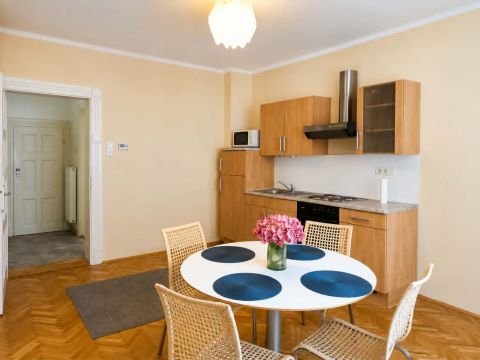 Eladó Lakás 9400 Sopron Alsólővérek