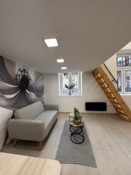 Eladó Lakás 1062 Budapest 6. kerület Andrássy út közelében - Egyedi, exclusive lakás