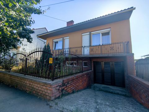 Eladó Ház 7200 Dombóvár , Martinovics utca