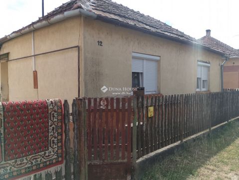 Eladó Ház 4465 Rakamaz 