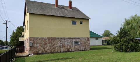 Eladó Ház 2861 Bakonysárkány 